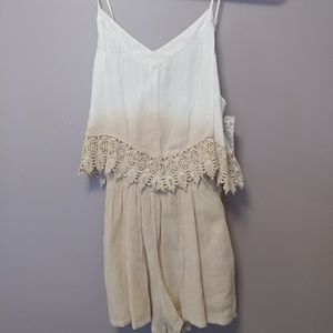 🌷🌸Happy Spring! Ombre crocheted lace trim romper